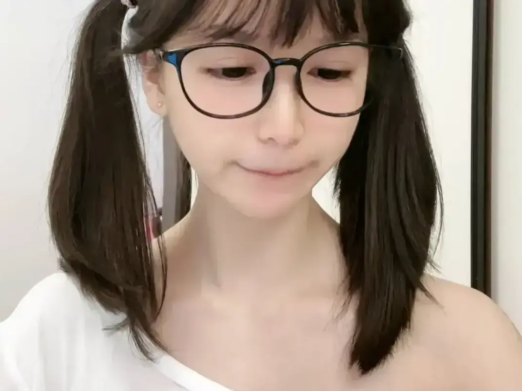 《萌小栖》天才交易员咯咯哒vlog原视频无删减全集免费畅播_完整版极速获取纯净观影